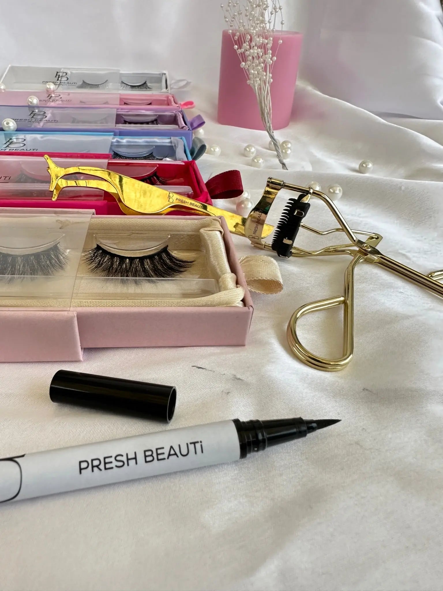 Eyelash bundle